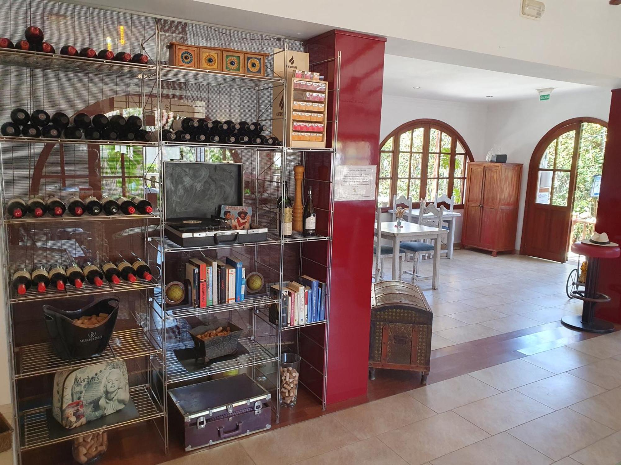 Hostal Mi Campana Dénia Exterior foto