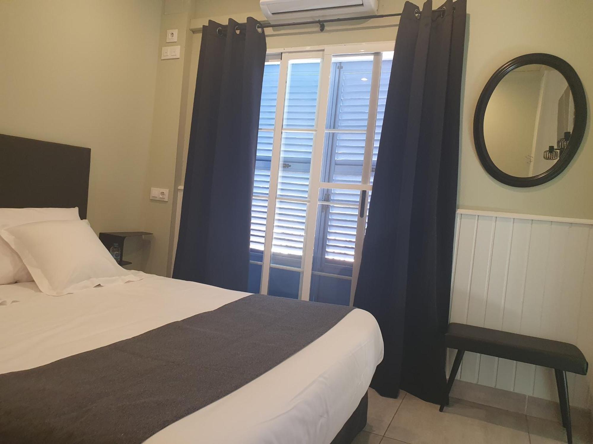Hostal Mi Campana Dénia Exterior foto
