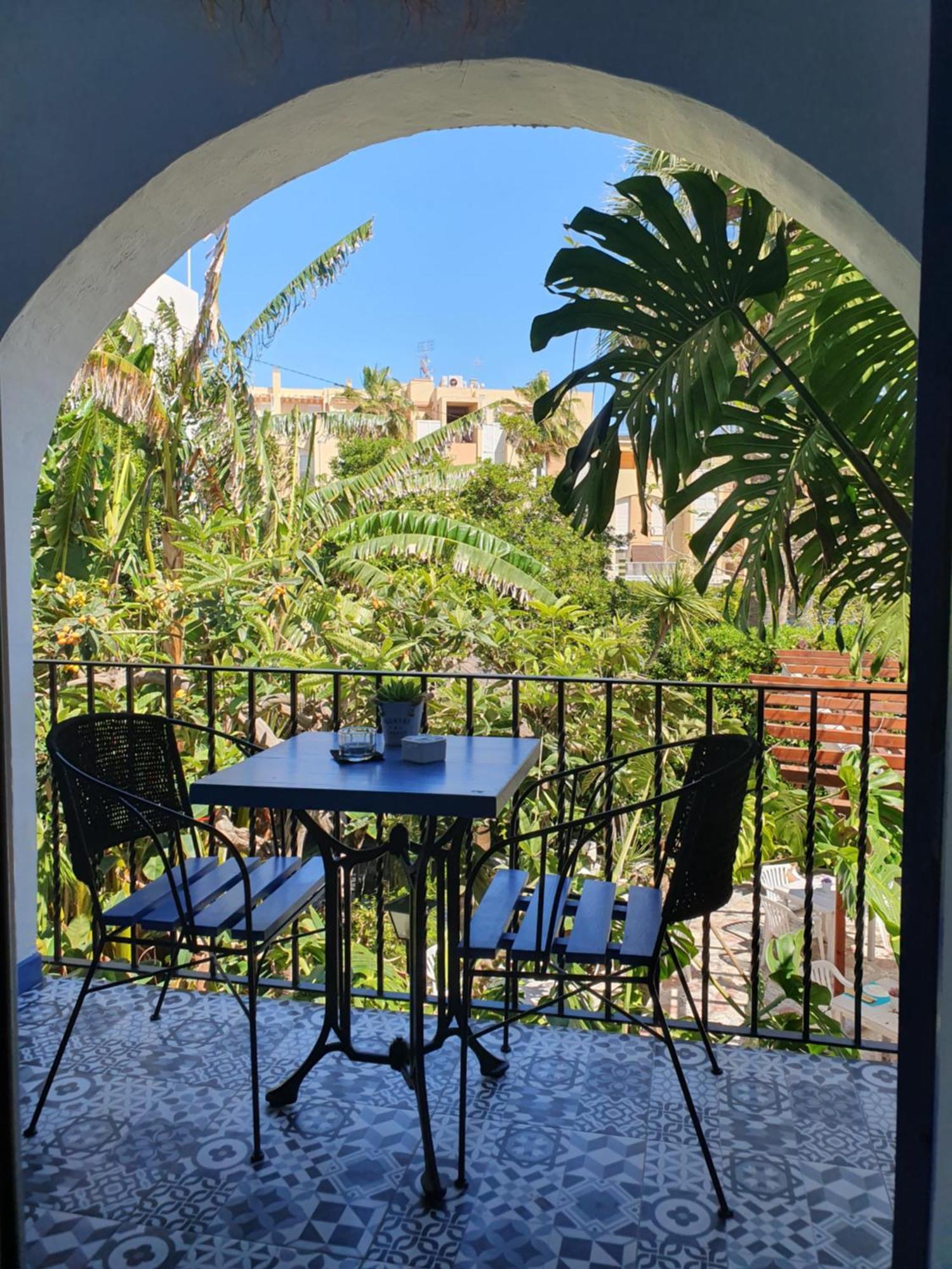Hostal Mi Campana Dénia Exterior foto
